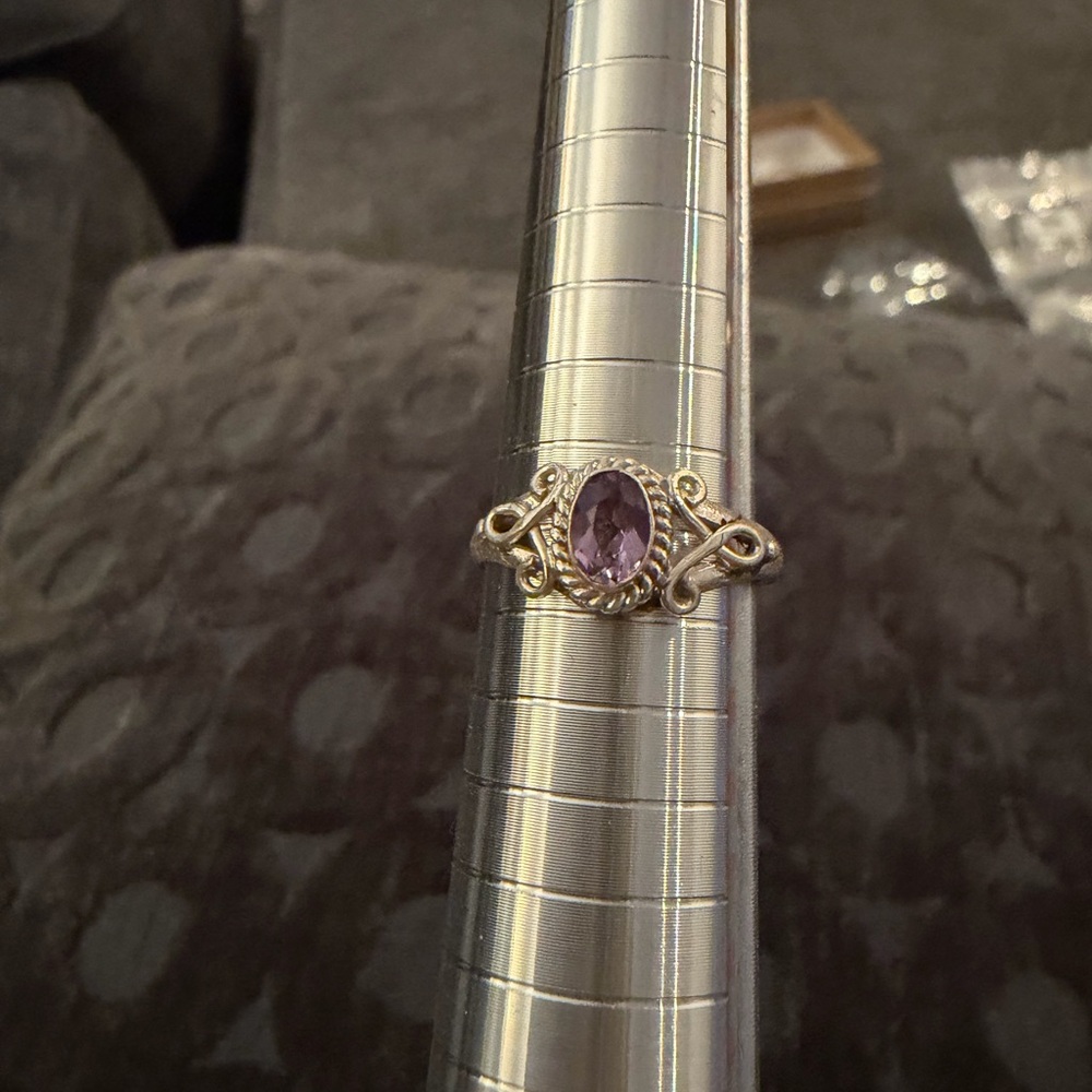Sterling Silver Amethyst Oval Filigree Ring - Purple